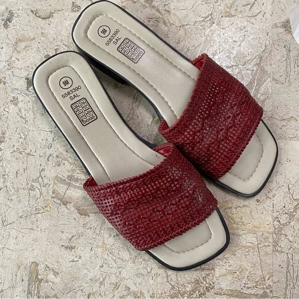 Faded Glory Sandal Sal Open Toe Low Heel Leather Upper Size 9
